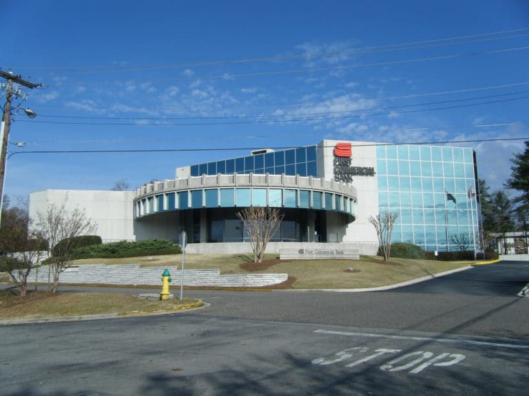 3,278 SF Office Space For Lease at First Commercial Bank Branch in Vestavia Hills, AL