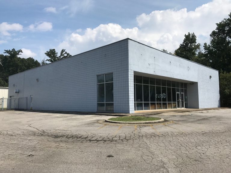 7,755 SF Building For Sale or Lease in Fairfield, AL