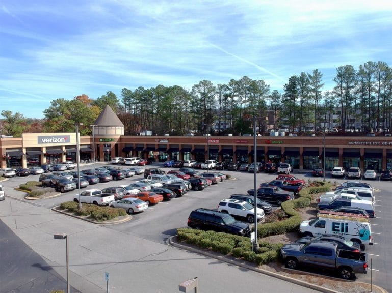 Mountain Brook Plaza Space For Lease in Mountain Brook, AL
