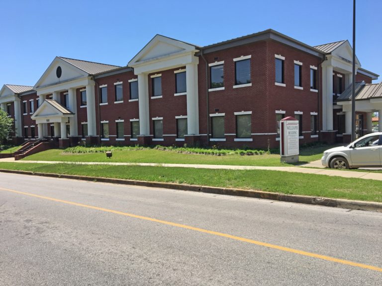 35,000 SF Medical Office Building For Sale in Anniston, AL