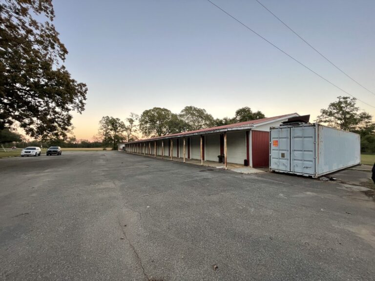 9,569 SF Free Standing Industrial For Sale Mobile, AL