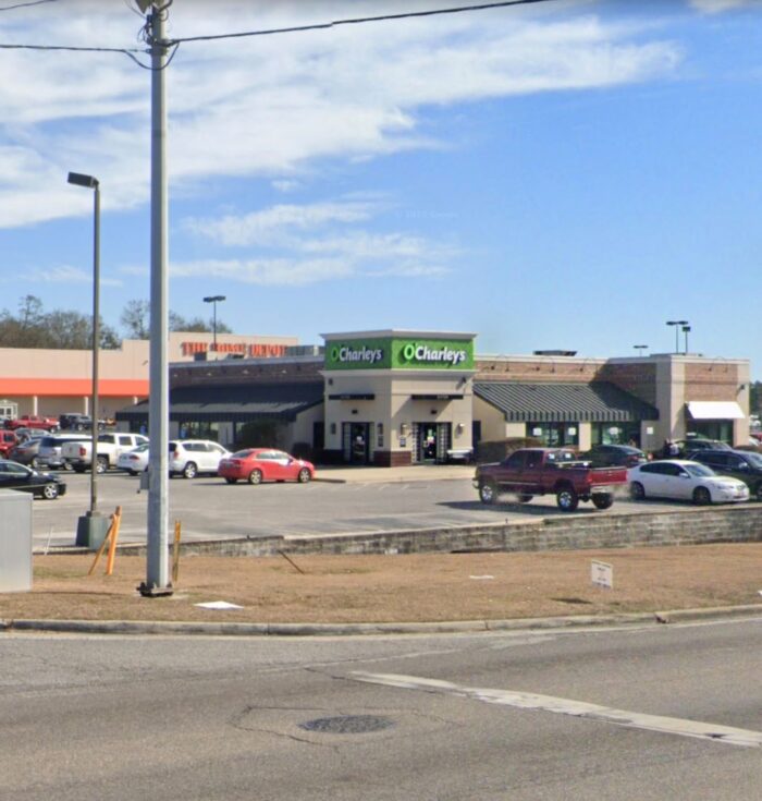 Free-standing 2nd Generation Restaurant Space in Mobile, AL